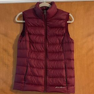 Eddie Bauer CirrusLite down vest size small maroon